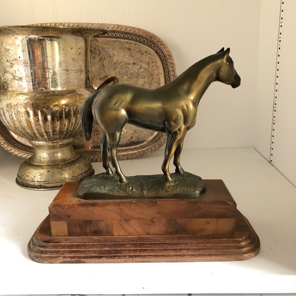Vintage > Equestrian American Quarter Horse Trophy - Picture 5 of 8